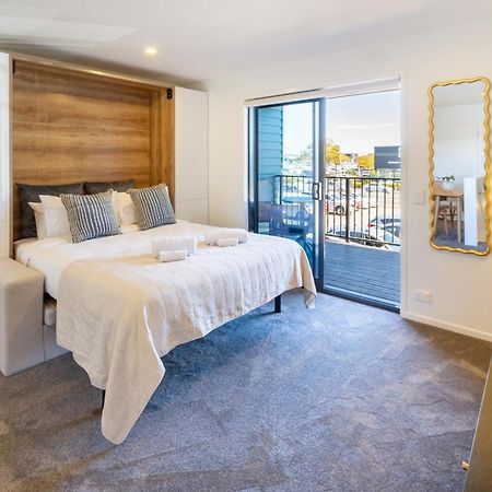Explore From 8 Wilmer: Upper Level Cozy Studio Christchurch Esterno foto
