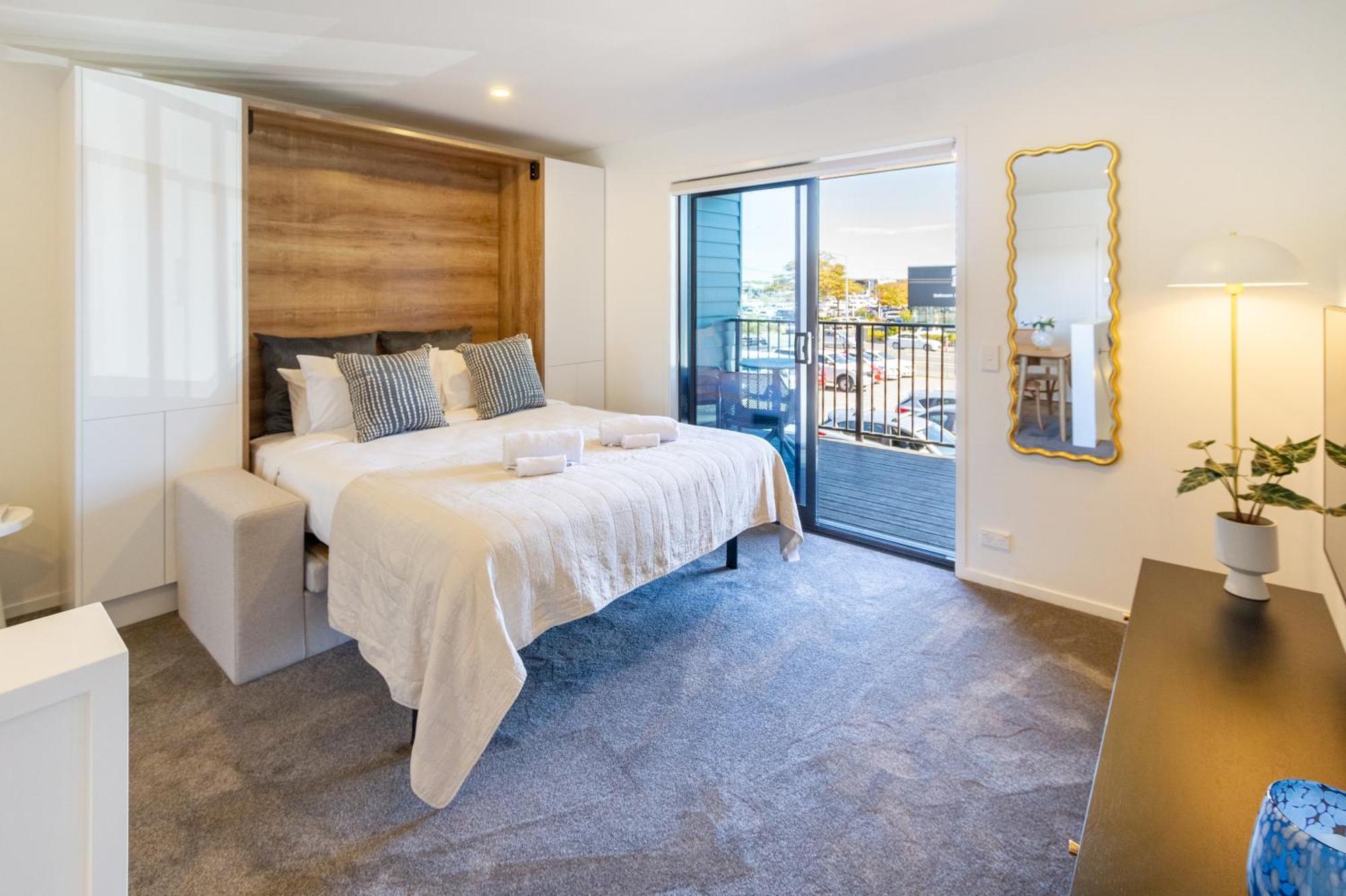 Explore From 8 Wilmer: Upper Level Cozy Studio Christchurch Esterno foto